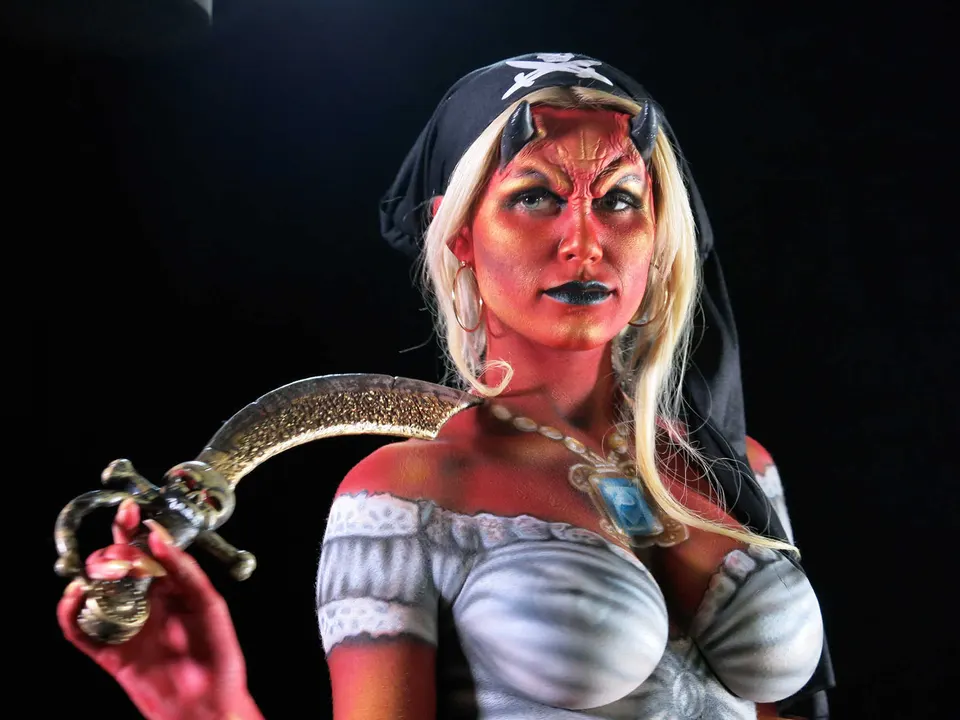 red-naked-vegas-nix-devil-pirate
