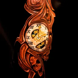 Wiser Owner, Clock