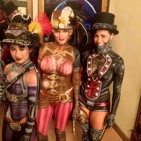electric-daisy-carnival-edc-2014-bodypainting-steam-punk